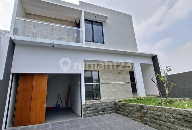 New House with SHM Ready to Occupy Setiabudi Regency Gegerkalong Bandung