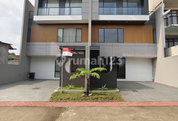 Rumah Mewah 3 Lantai Ada Kolam Renang Setra Duta Bandung 