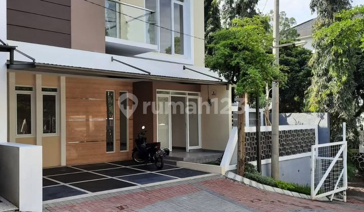 Rumah Baru Hook Siap Huni Dekat Upi Geger Kalong Bandung 