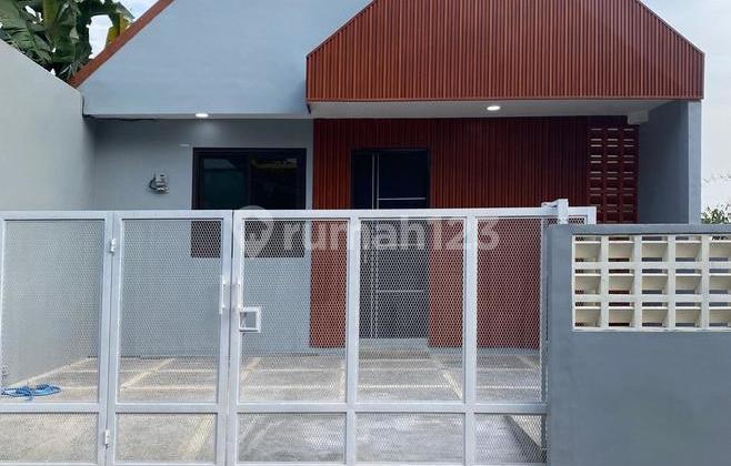 Rumah Baru Asri Komplek Griya Cihanjuang Bandung Barat