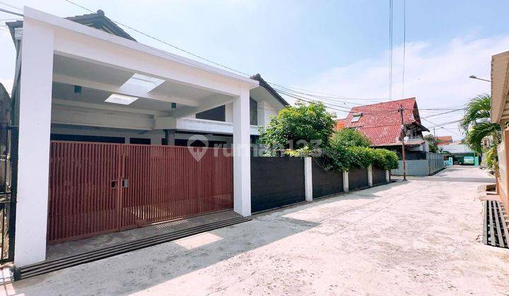 Rumah Semi Semi Furnished Di Bawah Pasaran Batu Indah Batununggal 1