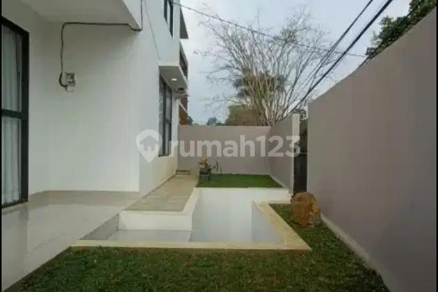 Rumah Mewah Hook Plus Kolam Renang Setiabudi Regency Bandung  2