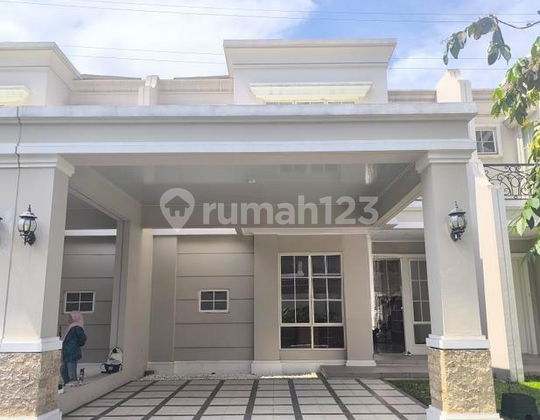 Contemporary Design Luxury House in Podomoro Park Bandung 2