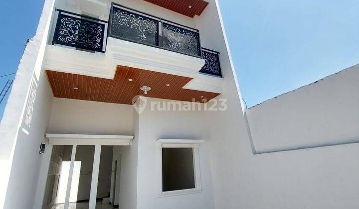 DI JUAL RUMAH BARU MEWAH DI DEKAT UNIMUS 2