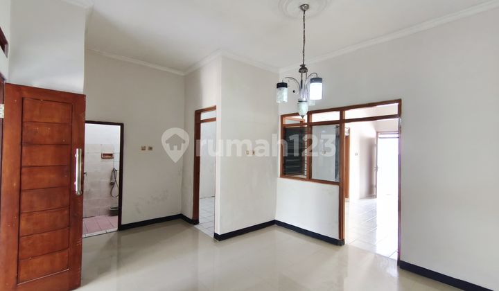 Di Jual Rumah Murah di Manyaran Dekat Bandara 2