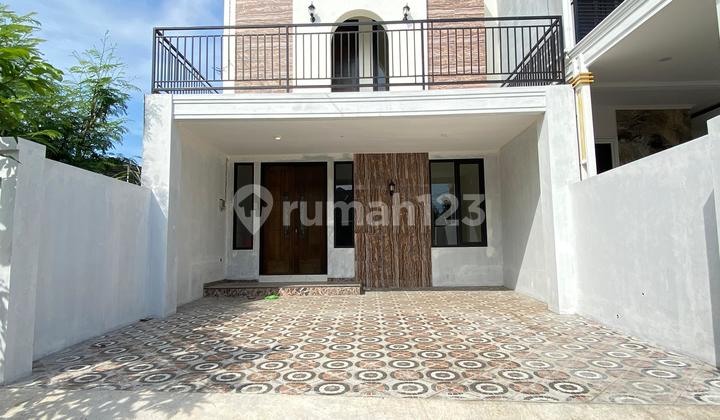 For Sale New Luxury 2-Story House in Pedurungan 1