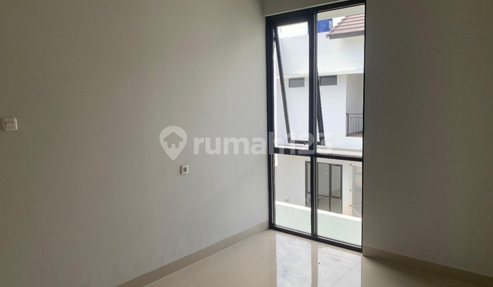 Dijual Rumah Minimalis Modern 3 menit ke Pintu Tol Buah Batu 2
