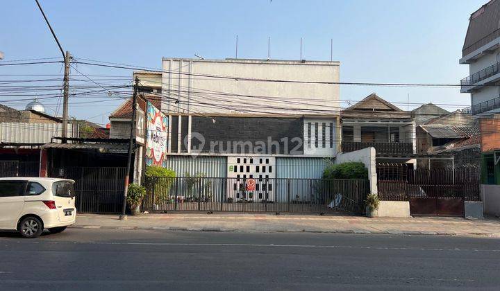 Rumah 3 Lantai Bagus Unfurnished SHM di Jalan Terusan Jakarta Bdg 1