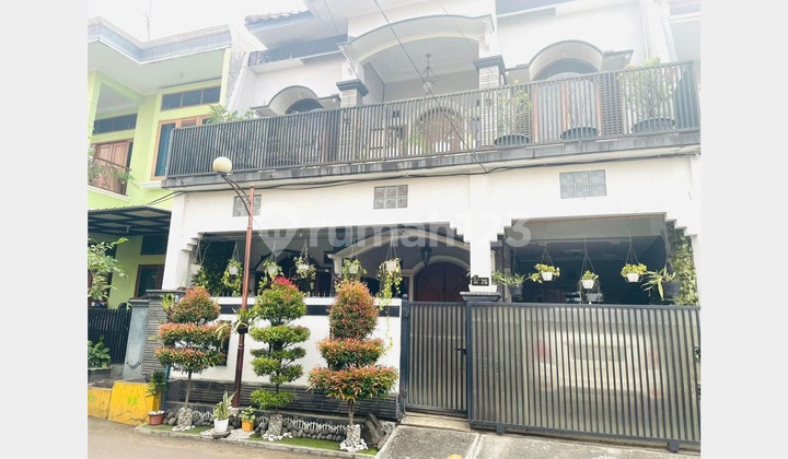 Dijual Rumah Modern 2 Lantai dalam Komplek Kiara Sari Kota Bandung Dijual Rumah Modern 2 Lantai dalam Komplek Kiara Sari Kota Bandung