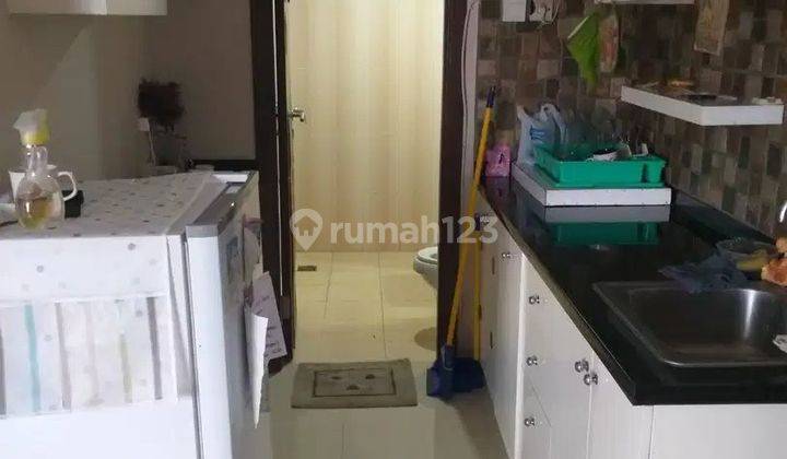 APARTEMEN DEKAT KAMPUS DAN PERKANTORAN SEMI FURNISHED CIUMBULEUIT