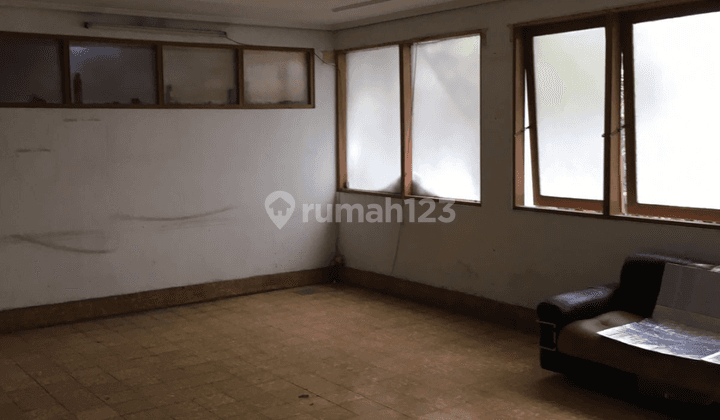 Disewakan Rumah Lama Sayap Burangrang 9
