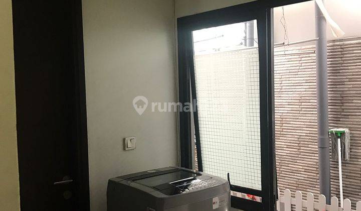 kamar mandi dijual rumah bagus shm maple