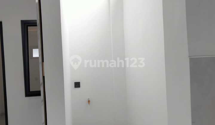 Rumah Baru di Kopo Permai Minimalis Modern - Strategis Cocok untuk Usaha 2