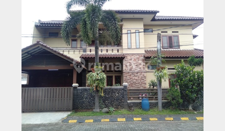 Dijual Rumah LUX di Batununggal Furnish Strategis Lokasi Premium