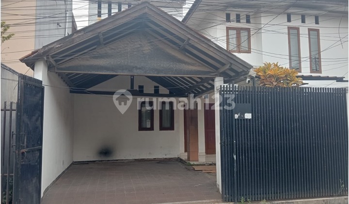 Wing House Buah Batu Bandung City - Close Access to Toll Road and Shopping Centers