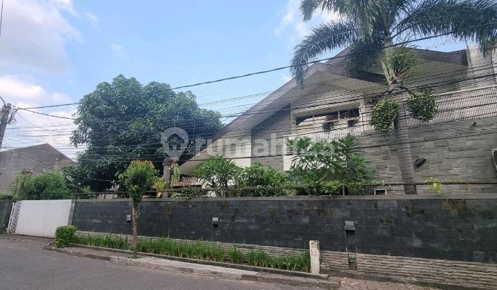 Rumah Modern Semi Furnished 5 menit ke Tol Moh Toha Bandung Rumah Modern Semi Furnished 5 menit ke Tol Moh Toha Bandung