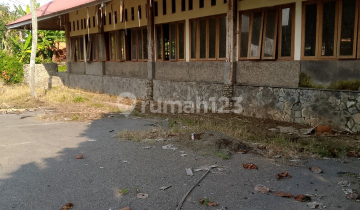 Strategic Ex-Restaurant Land Near Cilacap National Road, Central Java