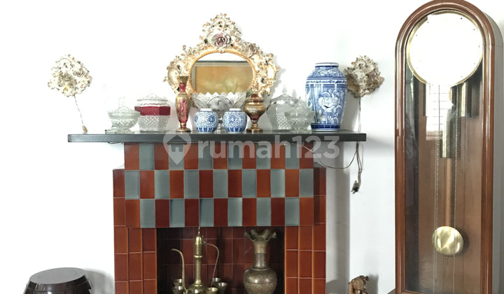 Classic House in the Heart of Bandung City - 3 Minutes to Bandung's Riau Road Area 2