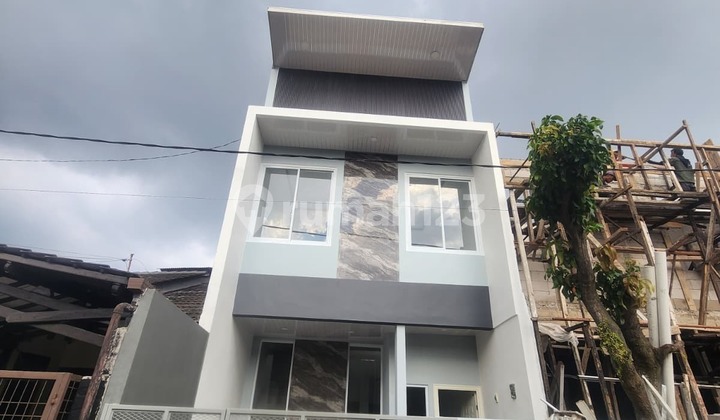 Dijual Rumah Baru Modern Minimalis dalam Komplek Kopo Kota Bandung