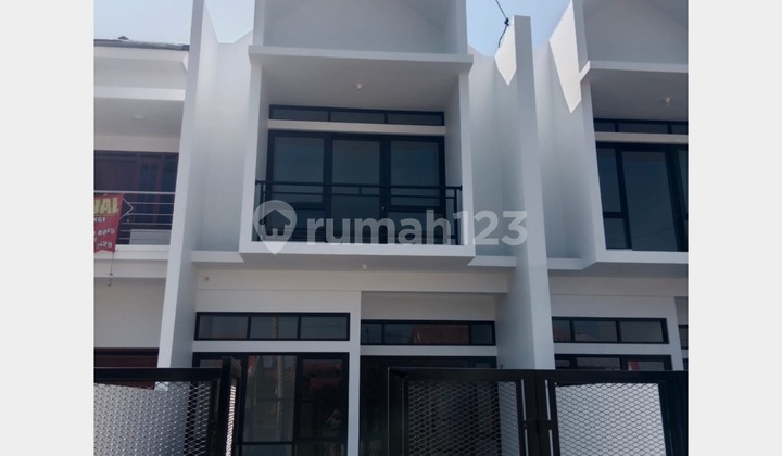 RUMAH BARU DI CISARANTEN ARCAMANIK KOTA BANDUNG SCANDINAVIAN STYLE