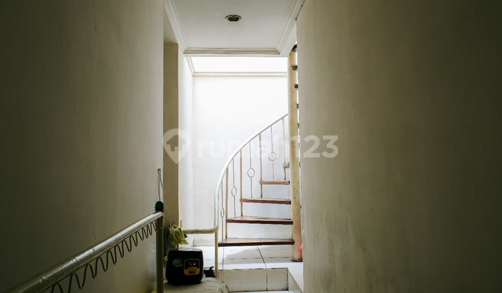 Rumah Sayap Riau Cocok Untuk Usaha Strategis Pusat Kota Bandung 2