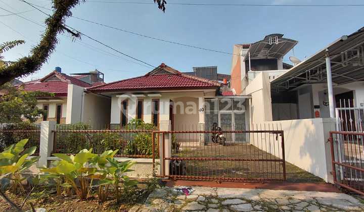 Disewakan Rumah Antapani Siap Huni Strategis Dekat Pusat Perbelanjaan