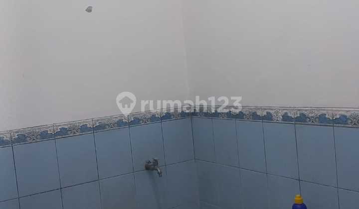 Minimalist House in Baleendah Bandung, Very Strategic Location within a Complex 2