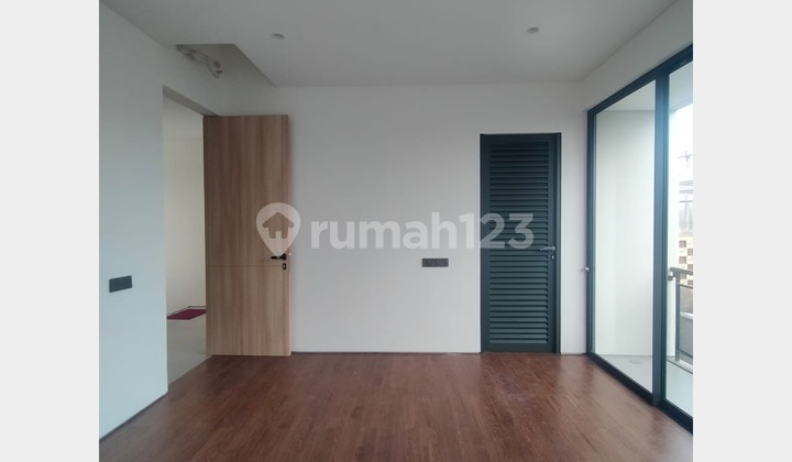 Big Modern Design House - 5 Minutes Access to Summarecon Bandung Big Modern Design House - 5 Minutes Access to Summarecon Bandung
