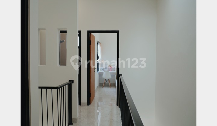 Rumah Baru Desain Modern Strategis Bandung Timur 2