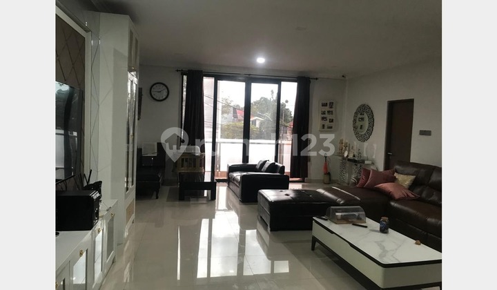 Dijual Rumah Lux 3 Lantai Lokasi Jalan Cigadung Kota Bandung 2