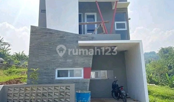 New 2-Storey House in Kinarasti Complex, Jatihandap, Bandung City 1