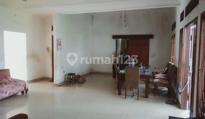 Hot Property! Padasuka House Suitable for Clinic - Close Access to Saung Udjo 2