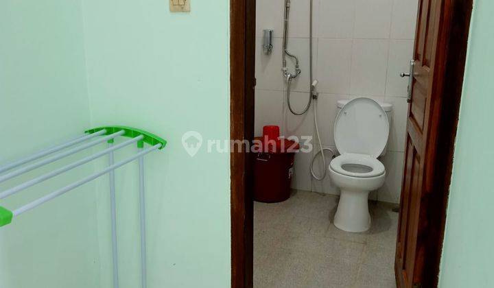 Disewakan Rumah Full Furnish Tahunan 2 Kamar di Purwomartani 5