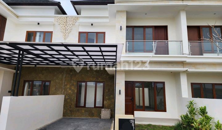 Rumah Siap Huni Onegate With Private Pool di Mumbul 2
