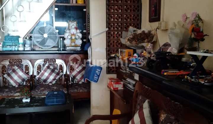 Dijual rumah 2 lantai di Cempaka Putih  2