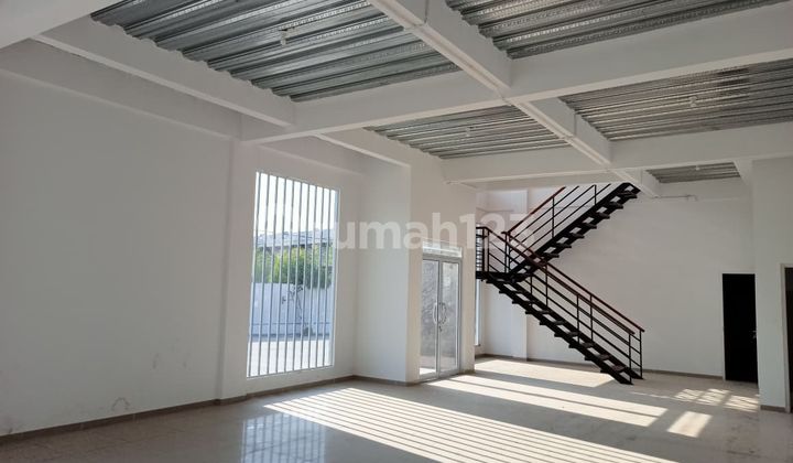 Platinum Air Hitam Warehouse Pekanbaru Platinum Air Hitam Warehouse Pekanbaru