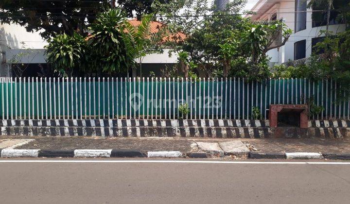 Rumah dijual di Menteng rumah lama jakarta pusat pinggir jalan area asri 1