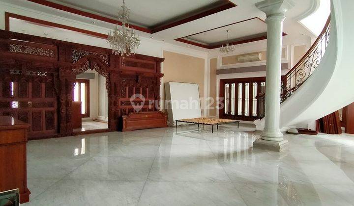Disewakan Rumah di Ki Mangunsarkoro Menteng 15