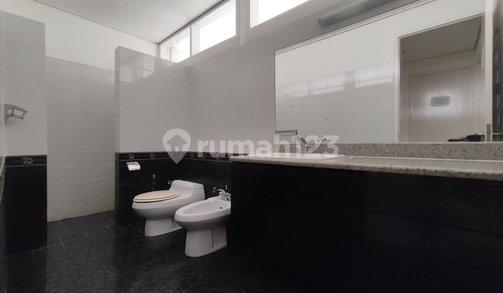 Disewakan Rumah Area Kemang Timur 