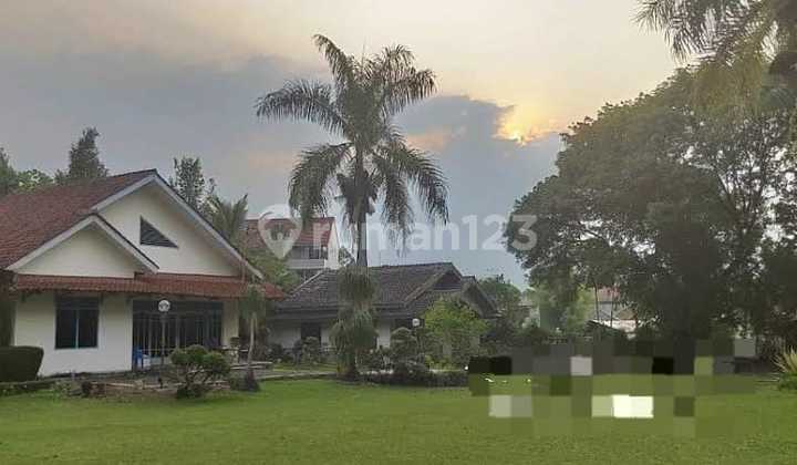 Dijual Cepat Villa di Daerah Cisarua Dekat Hotel Safari