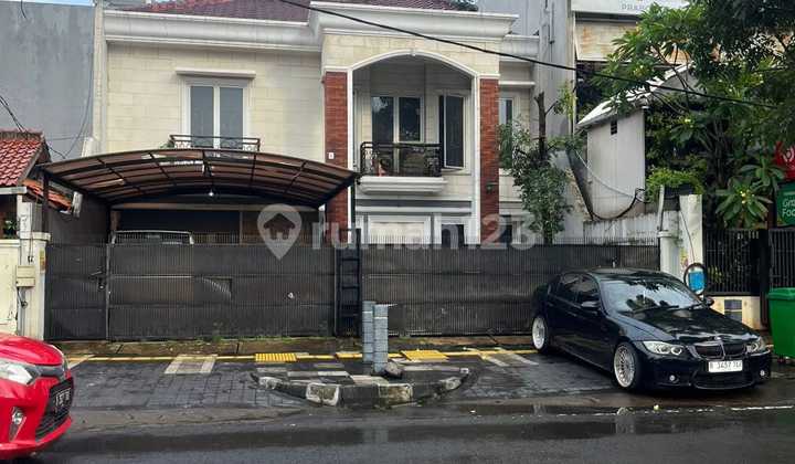 House for Rent in Senopati Area House for Rent in Senopati Area