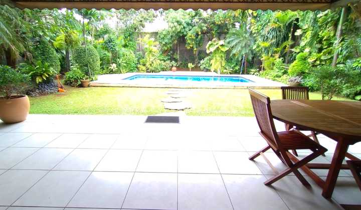 For Sale/For Rent House in North Kemang 2