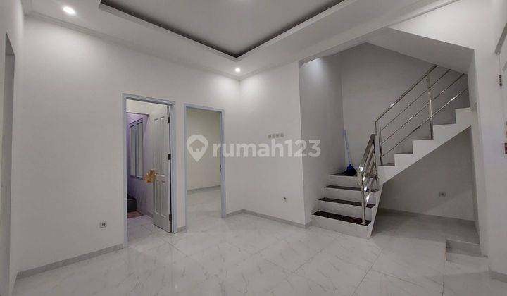 Rumah scandinavian  2 Lantai Di Cilodong depok