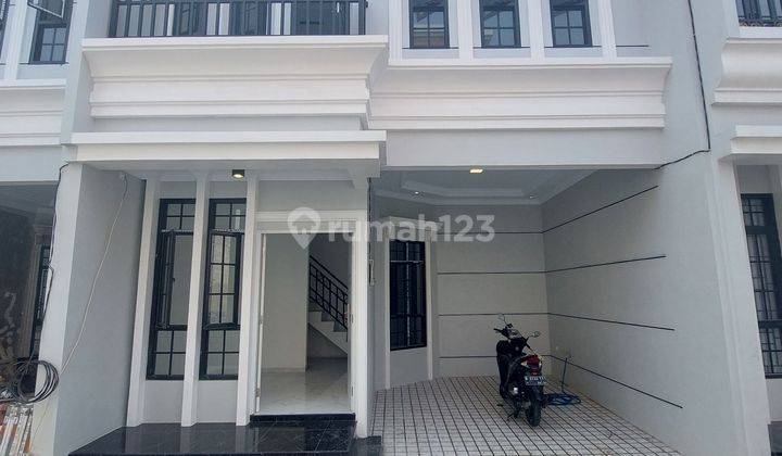 Rumah Cantik Siap Huni Dekat pintu Toll Desari 1