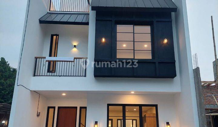 Rumah Baru 3 Lantai Di Lokasi Strategis Pinggir Jalan Di Jakarta Selatan 2