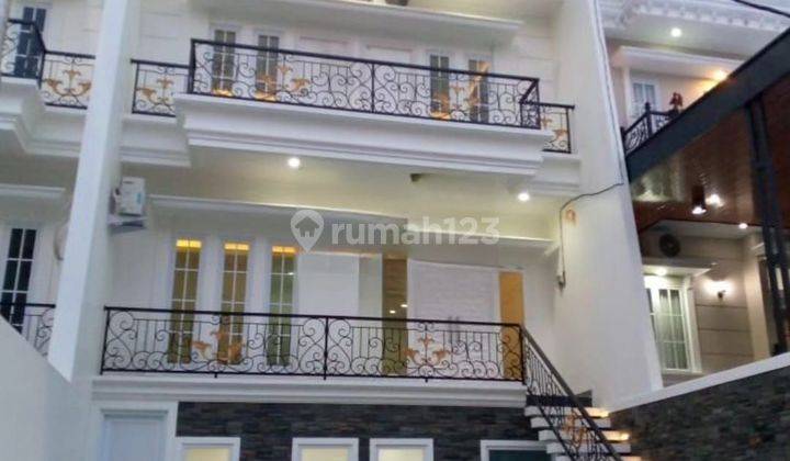 Rumah Mewah Siap Huni Dekat Transamart Cilandak Jakarta Selatan 1