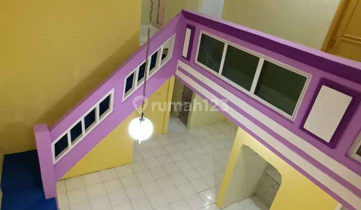 Rumah 2 Lantai Bagus di Cibubur jakarta Timur 2