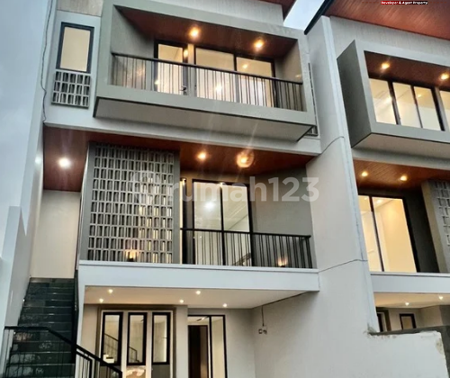 Ready-to-occupy house near Lenteng Agung Station, Jagakarsa 2