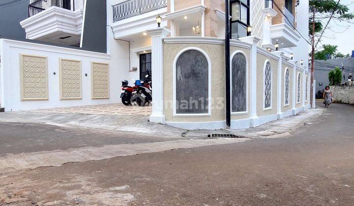 Rumah Mewah Siap Huni Di Selatan Jakarta Tanah Luas 120m² 2