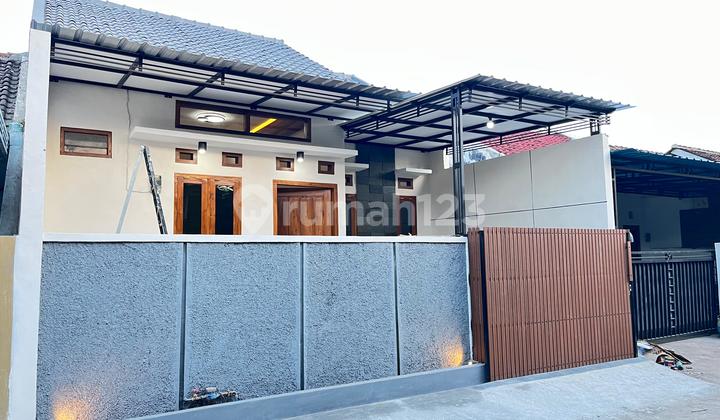 Ready-to-Occupy House in the Residential Area in Front of Banyuwangi Police Station 2